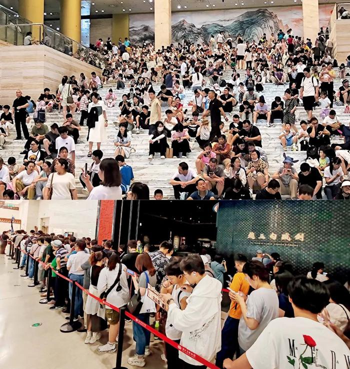 上图：7月14日，山东省博物馆内的大量游客。&nbsp;下图：5月17日，游客在湖北省博物馆排队。